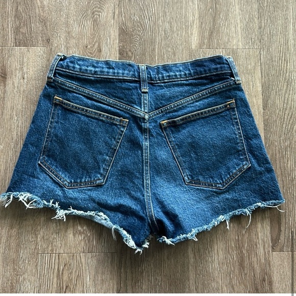 Abercrombie. Mom shorts. 27/4. Like new. - Picture 3 of 5